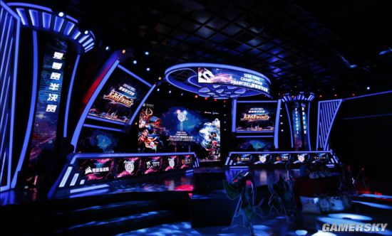 根据西方媒 根据西方媒