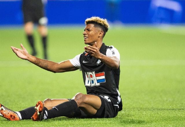 对阵强敌的 对阵强敌的