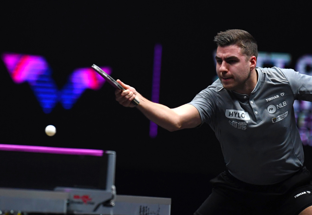 中国男足与 中国男足与